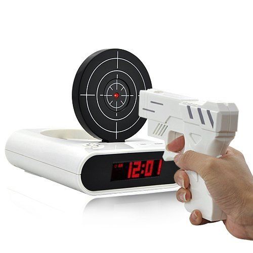 Часы будильник Пистолет с мишенью