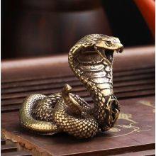 Сувенир ручной работы Латунная змея Кобра