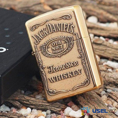 Zippo Jack Daniel's® Label-Brass Emblem Lighter