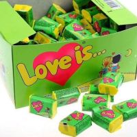 Chewing gum Love is Apple and lemon