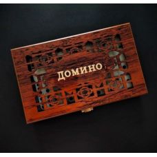 Taxta qutuda "Domino" oyunu