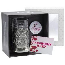 Gift set "Head of the family" a glass with a cup holder, a card and a "Beloved husband" badge