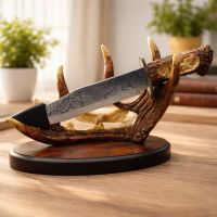 “Ovçunun Şərəfi” suvenir xəncəri – dekorativ altlıqda, 24 sm “Ovçunun Şərəfi” suvenir xəncəri – dekorativ altlıqda, 24 sm