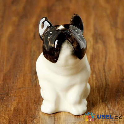 Souvenir interior porcelain figurine "French Bulldog"