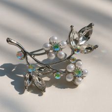 Broş “Çiçəklər və şüşə yarpaqlar”