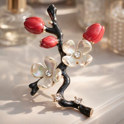 Broş “Sakura Çiçəkləri ilə Budaq” Broş “Sakura Çiçəkləri ilə Budaq”