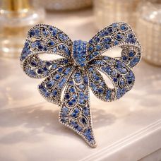 Broş “Naxışlı Bant” – qaraldılmış gümüş rəngdə