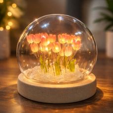 LED ночник с тюльпанами в стеклянном шаре на деревянной базе