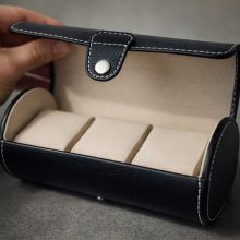 Saatlar üçün səyahət organizeri 3 bölməli