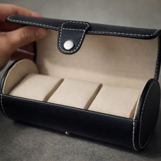 Travel watch organizer case for 3 watches