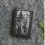 Зажигалка Zippo High Polish Black Howling Wolf Design с Волком